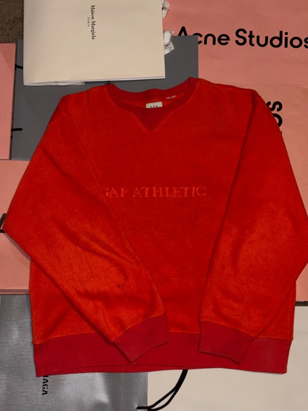 GAP Men's Bright Red Crewneck Sweatshirt